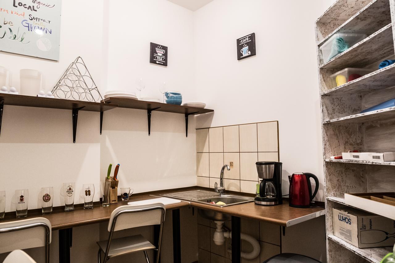 Flyfly Hostel , Darmowy Parking , Rezerwuj Przez Urzadzenia Mobilne -10 Procent 브로츠와프 외부 사진