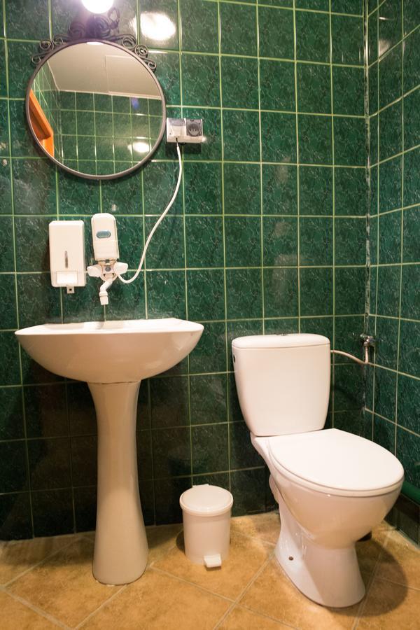 Flyfly Hostel , Darmowy Parking , Rezerwuj Przez Urzadzenia Mobilne -10 Procent 브로츠와프 외부 사진
