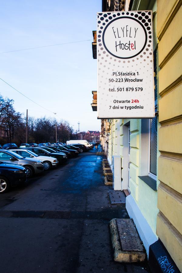 Flyfly Hostel , Darmowy Parking , Rezerwuj Przez Urzadzenia Mobilne -10 Procent 브로츠와프 외부 사진