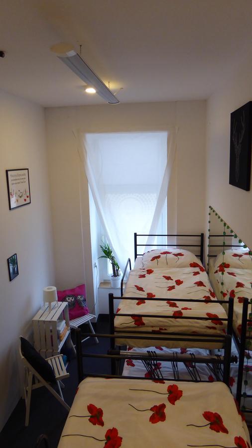 Flyfly Hostel , Darmowy Parking , Rezerwuj Przez Urzadzenia Mobilne -10 Procent 브로츠와프 외부 사진